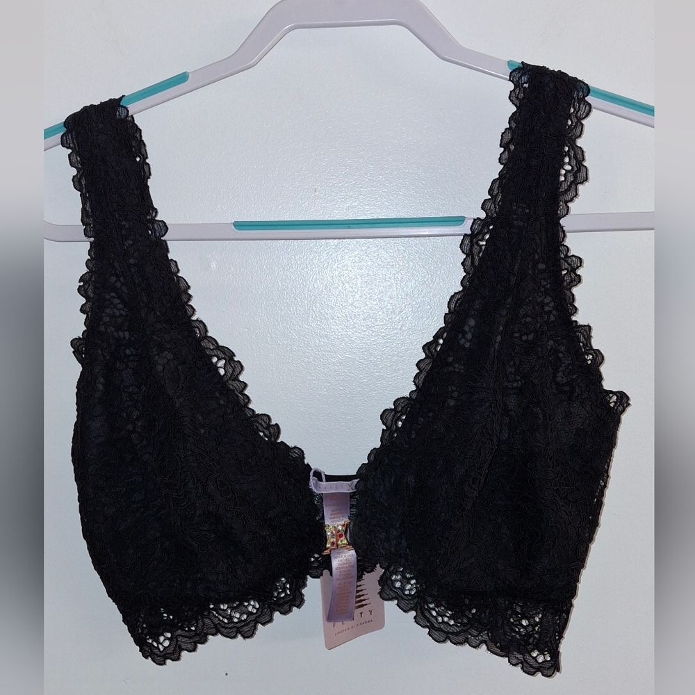 Savage X Fenty Plus Size Black Textured Lace Front Close Bralette Size 1X